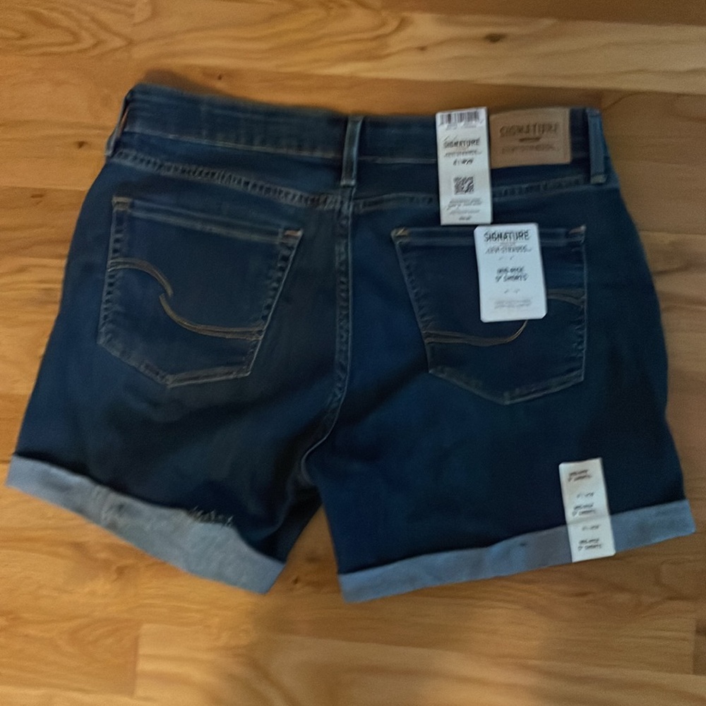 New Shorts - Picture 3 of 3
